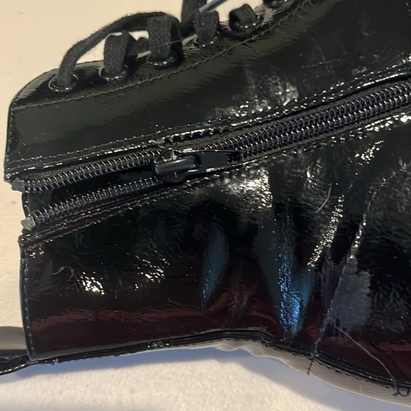 Mia Kids - Guilianna combat boots.  Black. Size 5.  Black. - Picture 4 of 14